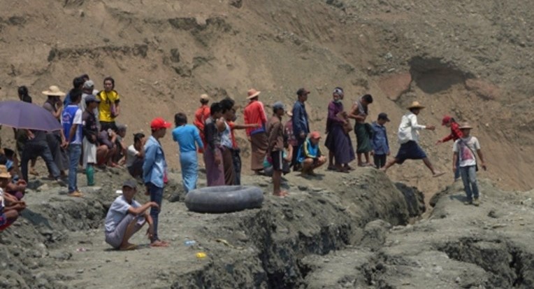 More Than A Hundred People Died in A Landslide in A Jade Mine in Myanmar