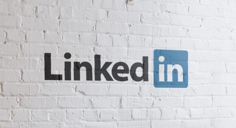 LinkedIn Tests Audio Events to Clubhouse Example