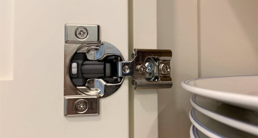 What are the Features of Modern Cabinet Hinges?