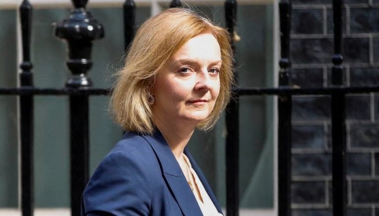 Russian Agents Hacked Mobile Phone Liz Truss, Opposition Asks for Investigation