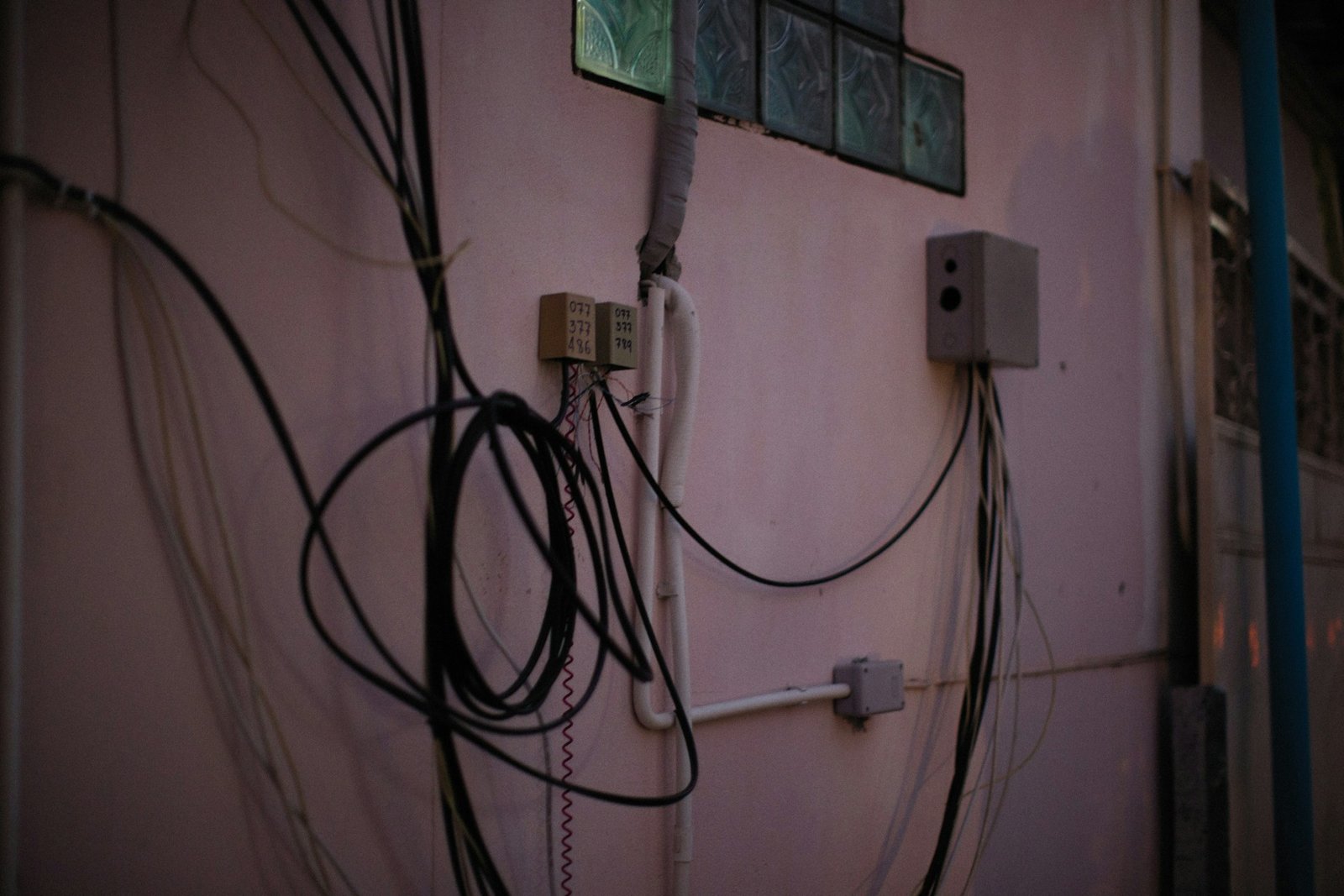 Emergency Electrician: Expert Guidance for Urgent Electrical Issues